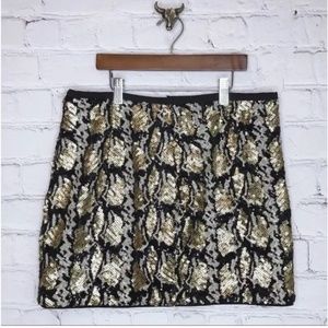 Guess Mini Skirt Sequin Snake Skin Pattern Black/Gold/White Sz Small (Like New!)